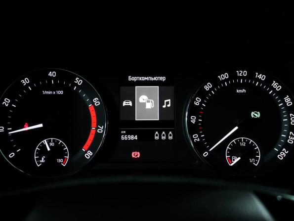 Skoda Octavia IV (A8) с пробегом 2021 года, цена 2 199 000 рублей, 66985 км, лифтбек, Автокод Объявления