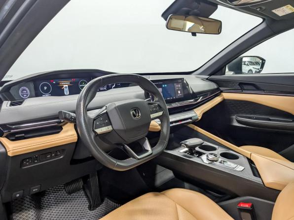 Changan UNI-V I с пробегом 2022 года, цена 1 650 000 рублей, 138080 км, лифтбек, Автокод Объявления