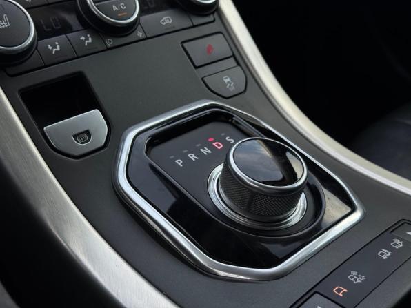 Land Rover Range Rover Evoque I с пробегом 2015 года, цена 2 139 000 рублей, 134362 км, внедорожник, Автокод Объявления