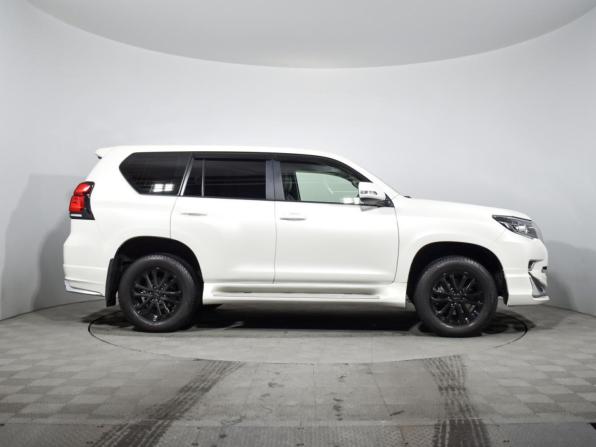Toyota Land Cruiser Prado 150 Series Рестайлинг 2 с пробегом 2019 года, цена 4 990 000 рублей, 72135 км, внедорожник, Автокод Объявления
