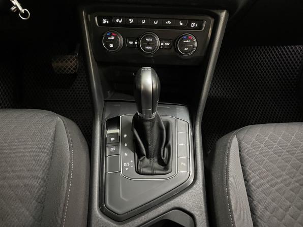 Volkswagen Tiguan II с пробегом 2018 года, цена 2 250 000 рублей, 106112 км, внедорожник, Автокод Объявления