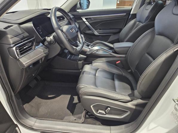 Geely Atlas Pro с пробегом 2023 года, цена 2 049 000 рублей, 57975 км, внедорожник, Автокод Объявления