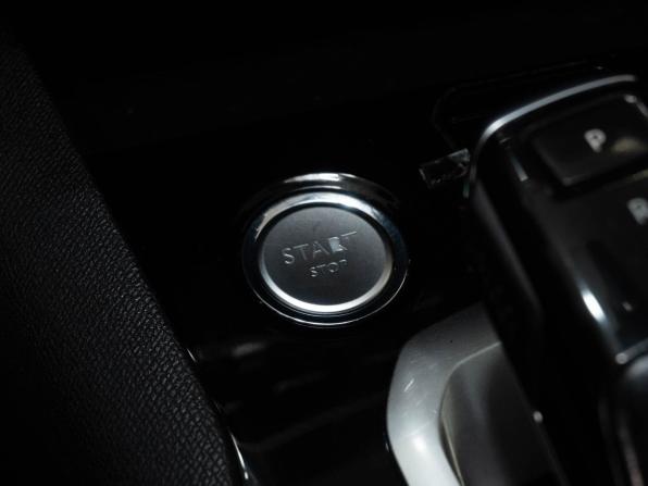 Peugeot 5008 II с пробегом 2018 года, цена 1 711 000 рублей, 210000 км, внедорожник, Автокод Объявления