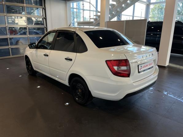 Lada (ВАЗ) Granta I Рестайлинг с пробегом 2021 года, цена 575 000 рублей, 111887 км, седан, Автокод Объявления