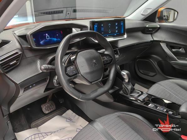 Peugeot 2008 II с пробегом 2021 года, цена 1 600 000 рублей, 108000 км, внедорожник, Автокод Объявления