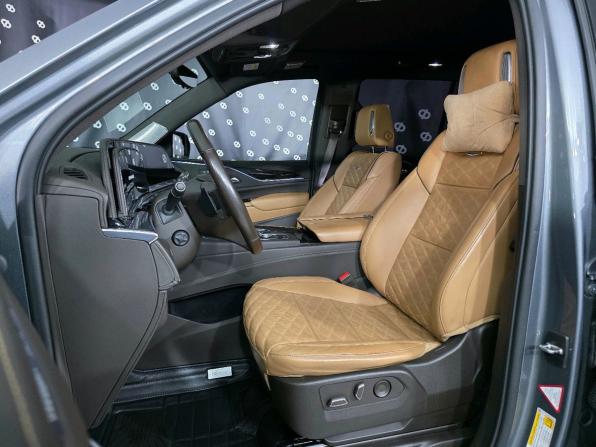 Cadillac Escalade V с пробегом 2022 года, цена 11 499 000 рублей, 38137 км, внедорожник, Автокод Объявления