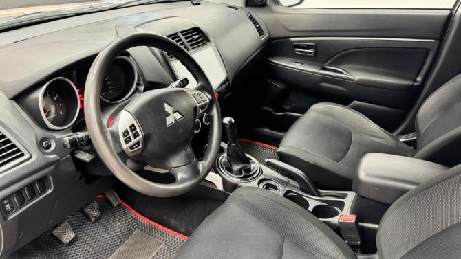 Mitsubishi ASX I с пробегом 2011 года, цена 815 000 рублей, 242000 км, внедорожник, Автокод Объявления