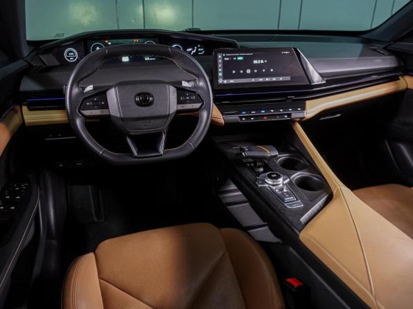 Changan UNI-V I с пробегом 2022 года, цена 2 069 000 рублей, 58633 км, лифтбек, Автокод Объявления