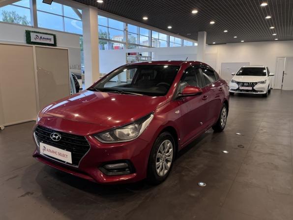 Hyundai Solaris II с пробегом 2018 года, цена 1 025 000 рублей, 213589 км, седан, Автокод Объявления