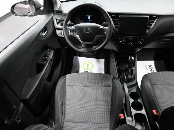 Hyundai Solaris II с пробегом 2019 года, цена 1 195 000 рублей, 125318 км, седан, Автокод Объявления