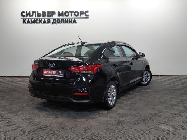 Hyundai Solaris II с пробегом 2018 года, цена 1 230 000 рублей, 86000 км, седан, Автокод Объявления