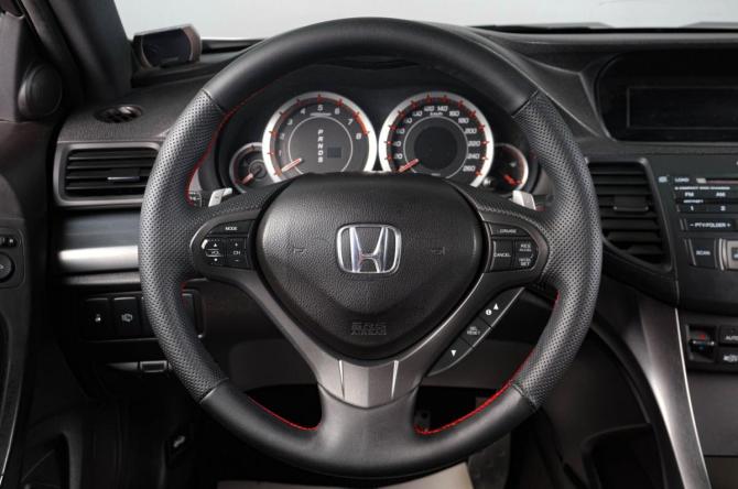 Honda Accord VIII Рестайлинг с пробегом 2011 года, цена 1 609 000 рублей, 237000 км, седан, Автокод Объявления