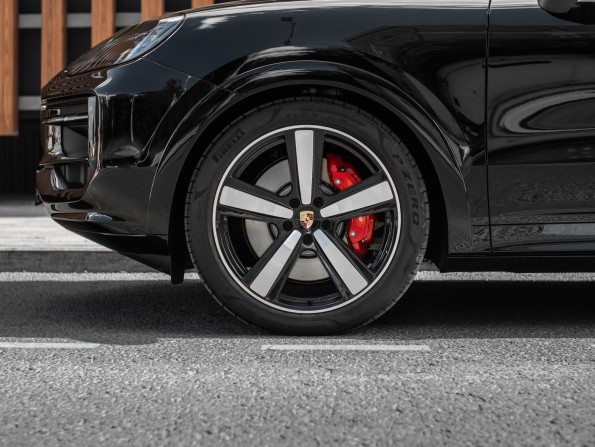 Новый Porsche Cayenne III Рестайлинг 2024 года, цена 26 825 300 рублей, внедорожник, Автокод Объявления