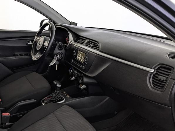 Kia Rio IV Рестайлинг с пробегом 2021 года, цена 1 795 000 рублей, 69398 км, хэтчбек, Автокод Объявления