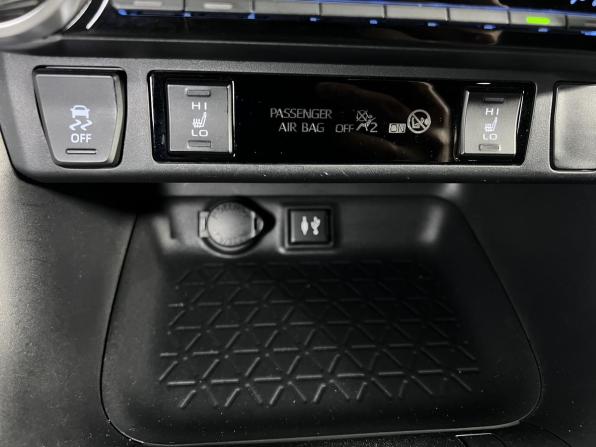 Toyota RAV4 V (XA50) с пробегом 2020 года, цена 3 750 000 рублей, 80994 км, внедорожник, Автокод Объявления