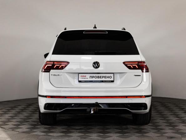 Volkswagen Tiguan II Рестайлинг с пробегом 2021 года, цена 2 799 000 рублей, 181320 км, внедорожник, Автокод Объявления