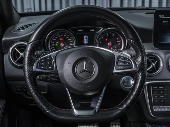 Mercedes-Benz GLA I (X156) Рестайлинг с пробегом 2018 года, цена 2 756 000 рублей, 78824 км, внедорожник, Автокод Объявления