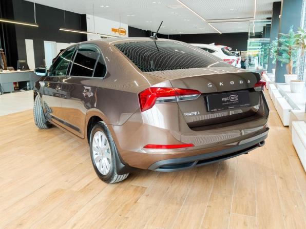 Skoda Rapid II с пробегом 2020 года, цена 1 359 000 рублей, 141041 км, лифтбек, Автокод Объявления