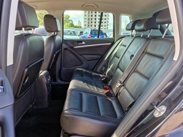 Volkswagen Tiguan I Рестайлинг с пробегом 2012 года, цена 1 139 000 рублей, 284965 км, внедорожник, Автокод Объявления