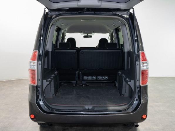 Toyota Noah II (R70) с пробегом 2009 года, цена 1 345 000 рублей, 212990 км, минивэн, Автокод Объявления