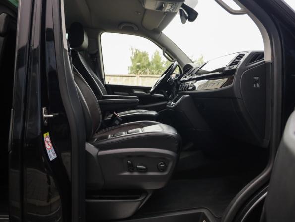 Volkswagen Multivan T6 с пробегом 2016 года, цена 3 990 000 рублей, 204610 км, минивэн, Автокод Объявления