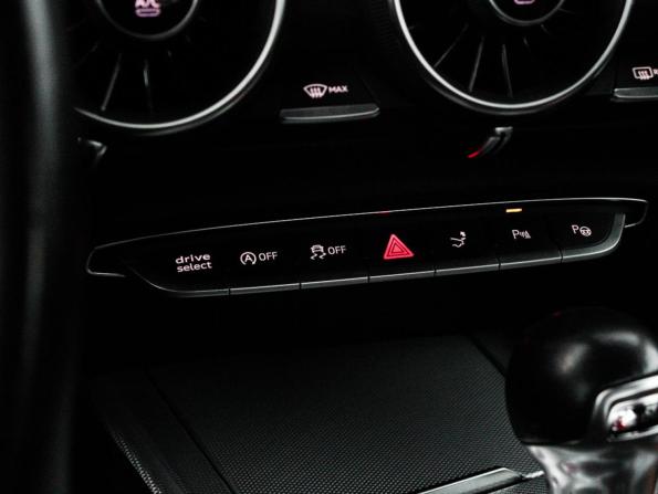 Audi TT III (8S) с пробегом 2015 года, цена 3 190 620 рублей, 93280 км, купе, Автокод Объявления