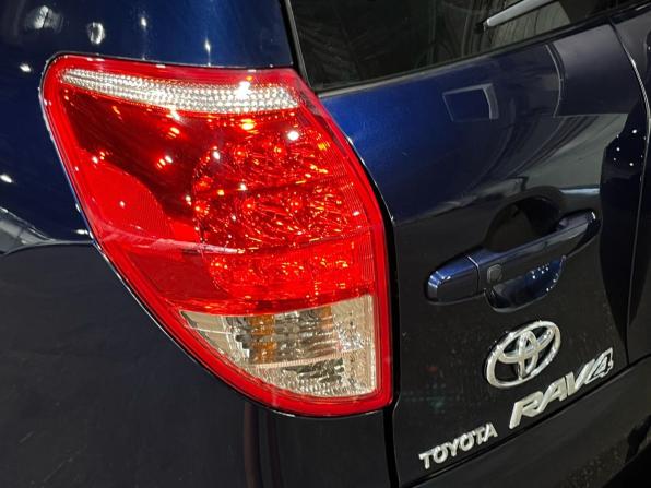 Toyota RAV4 III (XA30) с пробегом 2006 года, цена 1 045 000 рублей, 204900 км, внедорожник, Автокод Объявления