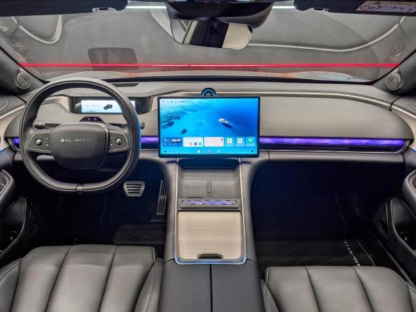 Exeed Exlantix ES с пробегом 2025 года, цена 4 950 000 рублей, 11117 км, седан, Автокод Объявления