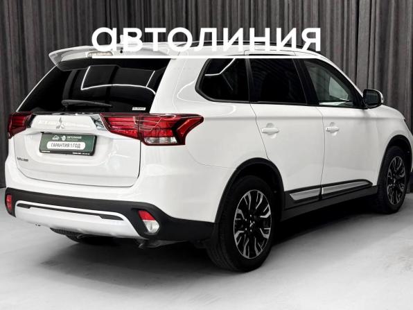 Mitsubishi Outlander III Рестайлинг 3 с пробегом 2021 года, цена 2 500 000 рублей, 66000 км, внедорожник, Автокод Объявления