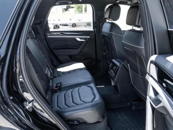 Volkswagen Touareg III с пробегом 2019 года, цена 4 165 000 рублей, 240329 км, внедорожник, Автокод Объявления
