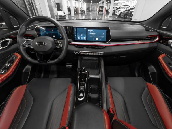 Geely Coolray I Рестайлинг с пробегом 2024 года, цена 2 280 000 рублей, 31179 км, внедорожник, Автокод Объявления