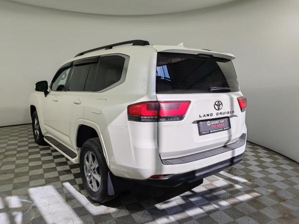 Toyota Land Cruiser 300 Series с пробегом 2022 года, цена 8 899 000 рублей, 104712 км, внедорожник, Автокод Объявления