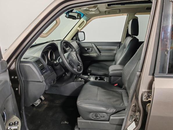 Mitsubishi Pajero IV Рестайлинг 1 с пробегом 2014 года, цена 1 849 000 рублей, 414017 км, внедорожник, Автокод Объявления