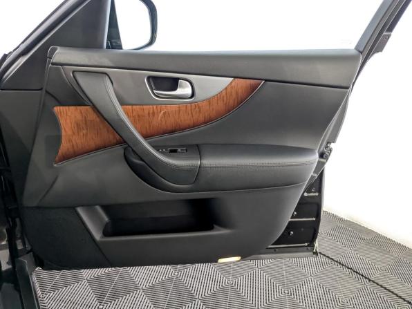 Infiniti QX70 с пробегом 2015 года, цена 2 845 000 рублей, 96495 км, внедорожник, Автокод Объявления