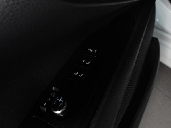 Toyota Camry VIII (XV70) Рестайлинг с пробегом 2021 года, цена 3 489 000 рублей, 65495 км, седан, Автокод Объявления