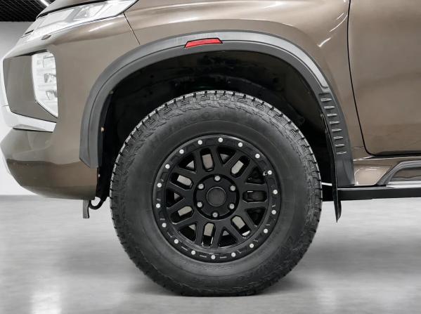 Mitsubishi Montero Sport III Рестайлинг с пробегом 2021 года, цена 4 220 000 рублей, 60000 км, внедорожник, Автокод Объявления