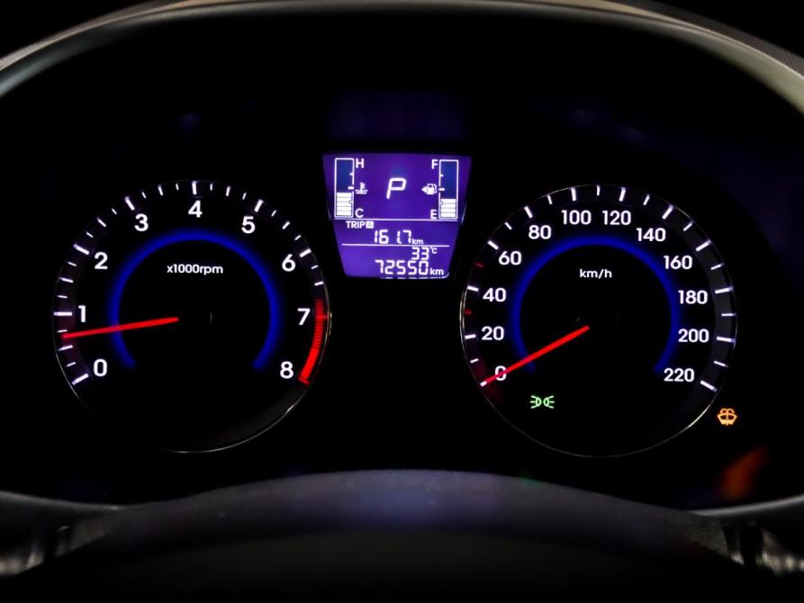 Hyundai Solaris I Рестайлинг Москва  - изображение 13
