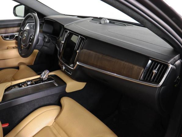 Volvo S90 II Рестайлинг с пробегом 2021 года, цена 3 950 000 рублей, 107150 км, седан, Автокод Объявления