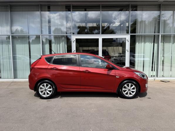 Hyundai Solaris I Рестайлинг с пробегом 2016 года, цена 950 000 рублей, 204000 км, хэтчбек, Автокод Объявления