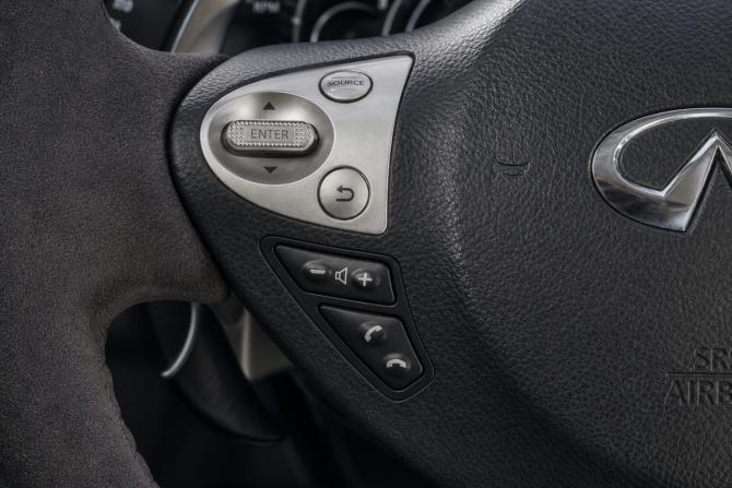 Infiniti QX70 с пробегом 2014 года, цена 2 629 000 рублей, 301000 км, внедорожник, Автокод Объявления