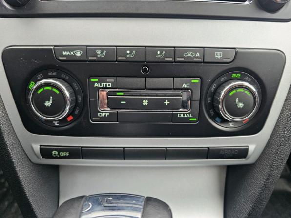 Skoda Octavia II (A5) Рестайлинг с пробегом 2010 года, цена 899 000 рублей, 131702 км, лифтбек, Автокод Объявления