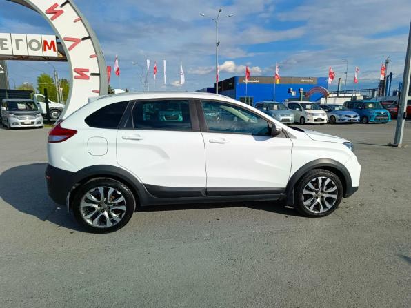 Lada (ВАЗ) XRAY I с пробегом 2019 года, цена 999 995 рублей, 122244 км, хэтчбек, Автокод Объявления