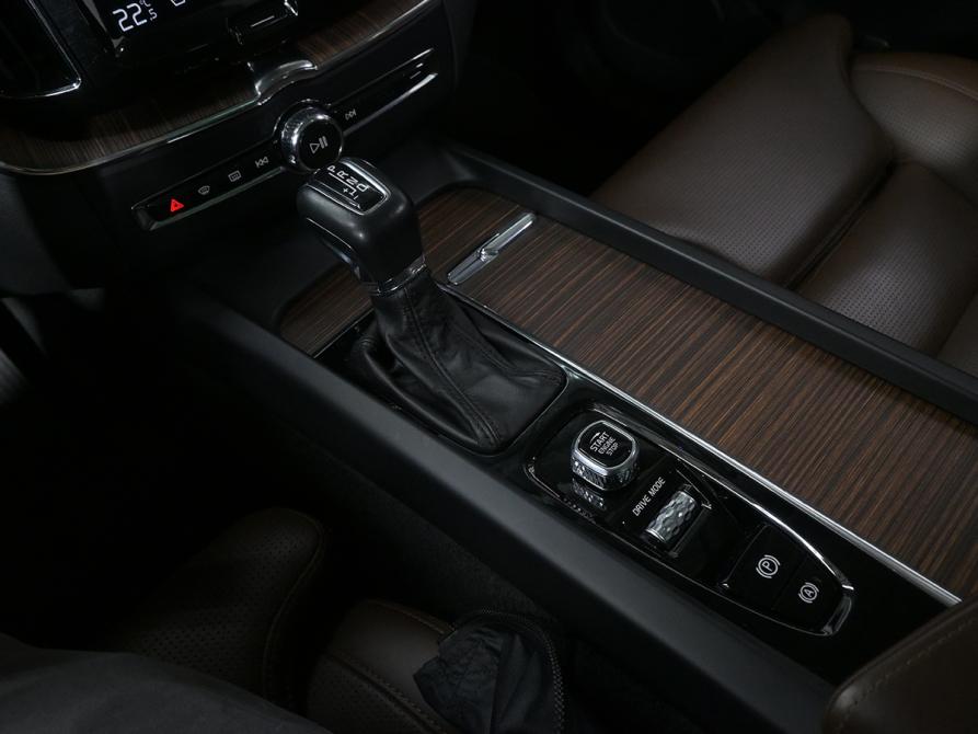 Volvo XC60 II Москва  - изображение 12