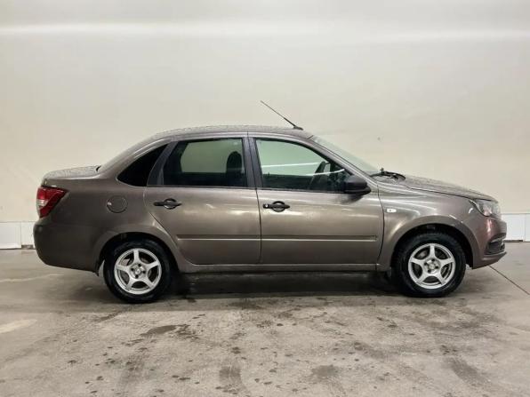 Lada (ВАЗ) Granta I Рестайлинг с пробегом 2018 года, цена 399 000 рублей, 150000 км, седан, Автокод Объявления