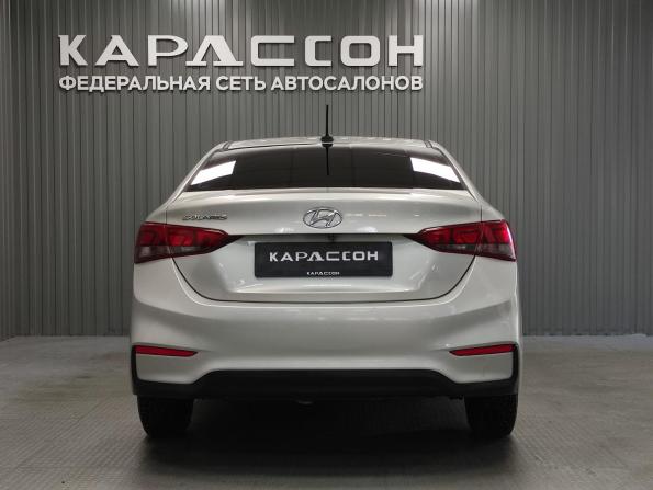 Hyundai Solaris II с пробегом 2019 года, цена 960 000 рублей, 191500 км, седан, Автокод Объявления
