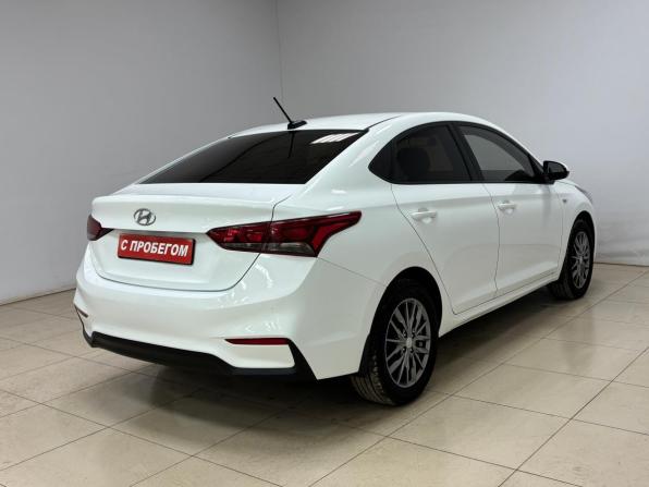Hyundai Solaris II с пробегом 2017 года, цена 1 280 000 рублей, 107033 км, седан, Автокод Объявления