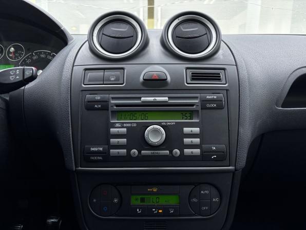 Ford Fiesta Mk5 с пробегом 2007 года, цена 325 000 рублей, 190000 км, хэтчбек, Автокод Объявления