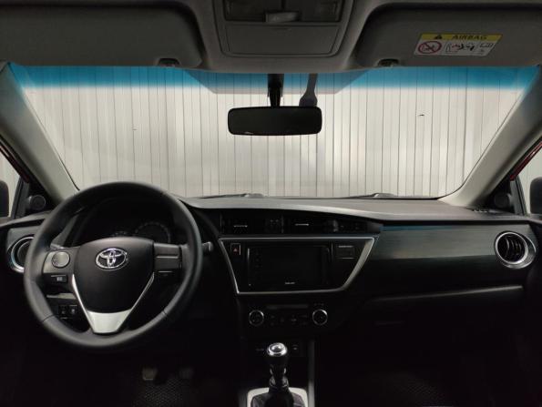 Toyota Auris II с пробегом 2013 года, цена 885 000 рублей, 205000 км, хэтчбек, Автокод Объявления