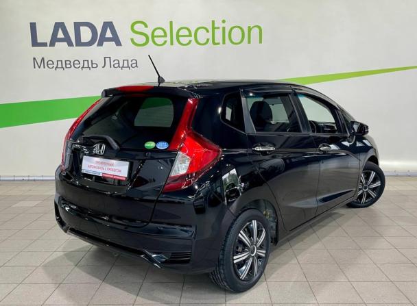 Honda Fit III Рестайлинг с пробегом 2018 года, цена 985 000 рублей, 104295 км, хэтчбек, Автокод Объявления