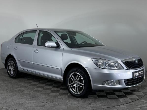 Skoda Octavia II (A5) Рестайлинг с пробегом 2011 года, цена 1 198 000 рублей, 97280 км, лифтбек, Автокод Объявления